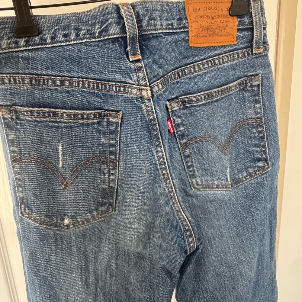 Levi's Wedgie Fit Blue Jeans